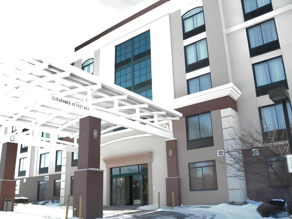 Comfort Inn & Suites Watford City Zewnętrze zdjęcie